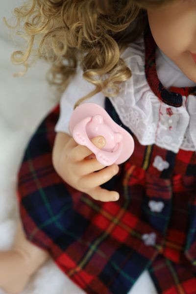 Реалістична лялька Реборн Reborn Doll 55 см, вініл-силіконова дівчинка кучеряшка в одязі з аксесуарами DO-27 фото